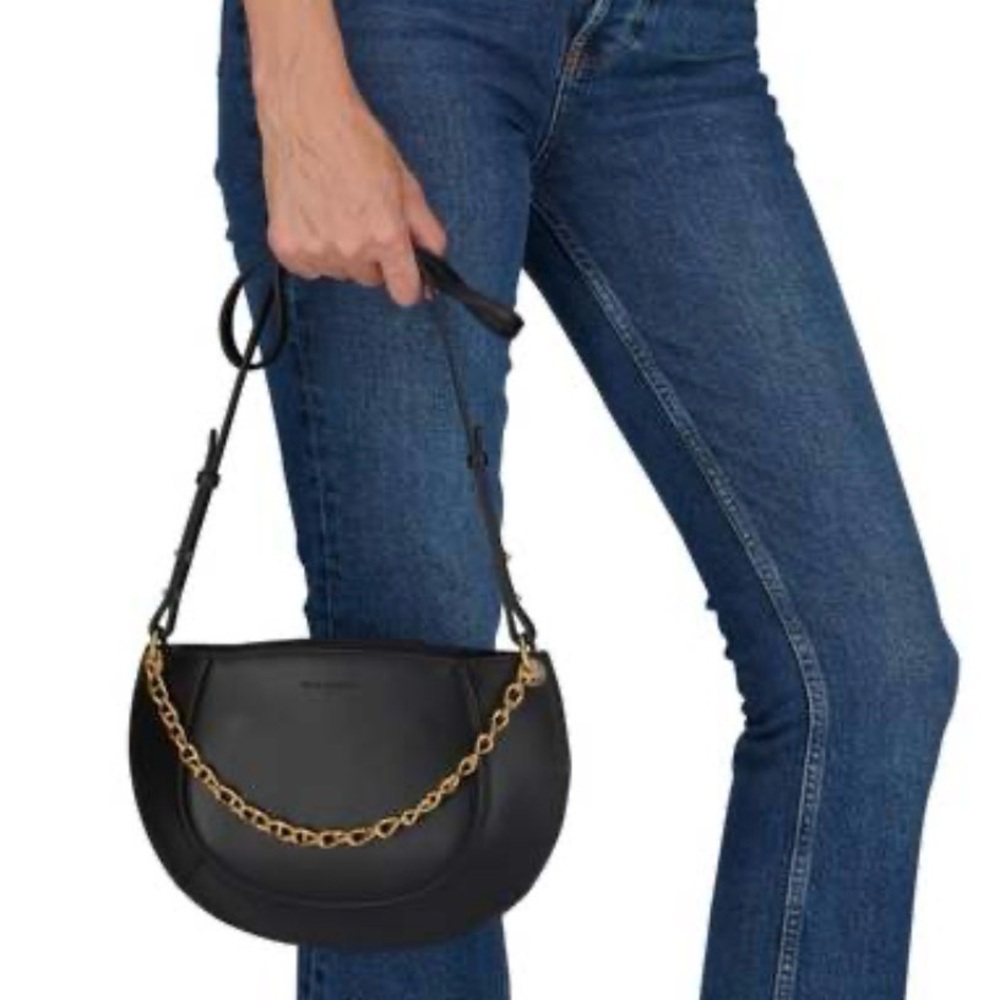 Black Leather Shoulder Bag with Gold Chain - Picture 4 of 6